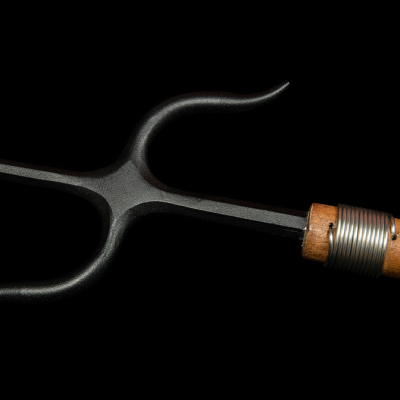 Nunti Bo iron (OAK) Nunti Bo iron (OAK)