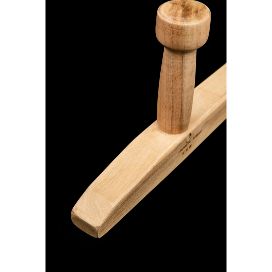 Shimbukan approved tonfa (oak) Shimbukan approved tonfa (oak)